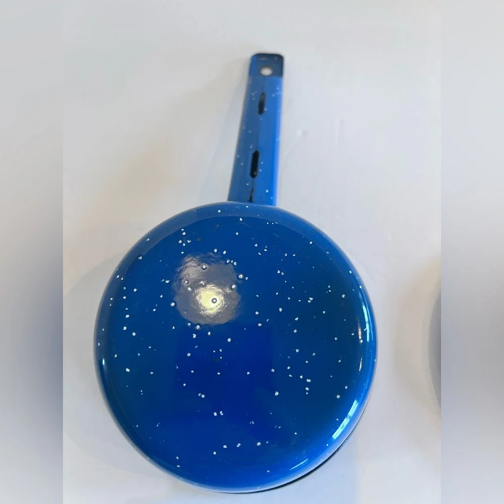 Vintage Enamelware Blue And White Speck Pot and Lid Camp Ware